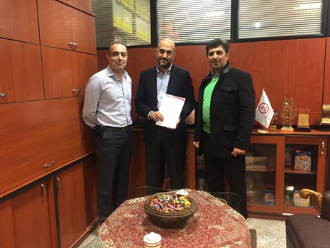 MPS Iran sales representative Reza Sah, Mehrdad Nabatchian, owner of Asan Pack, and Reza Mahmoudi from Paya Pardaz Ayandeh at Asan Pack office