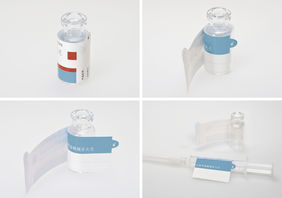 The special design of the Pharma-Comb SL label ensures fast and easy use in daily hospital care settings. Handling conventional labels, made even more difficult by wearing gloves, is a time-consuming process for healthcare staff. 